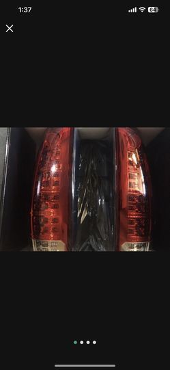 #NB9 BRAND NEW 2007-2013 GMC Sierra Taillight Red LED Tail light Paie