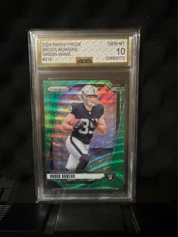 2024 Panini Prizm - Rookies Brock Bowers #315 Green Wave Prizm (RC)
