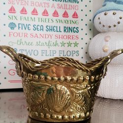 Vintage Coastal Shells Brass Tabletop Decor  Thumbnail