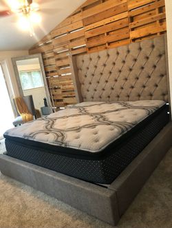 Mattress Sale!! ❤️