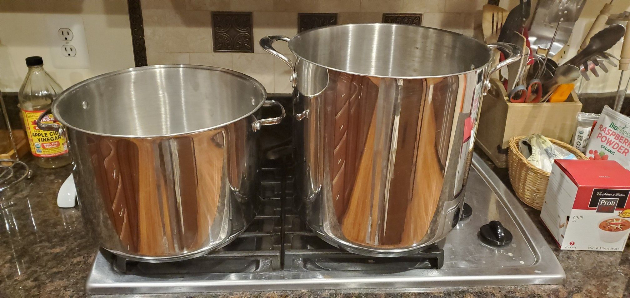 Commercial Cookware pots