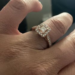 .75c Big Diamond 1ct Total Diamonds From Kay Jeweler