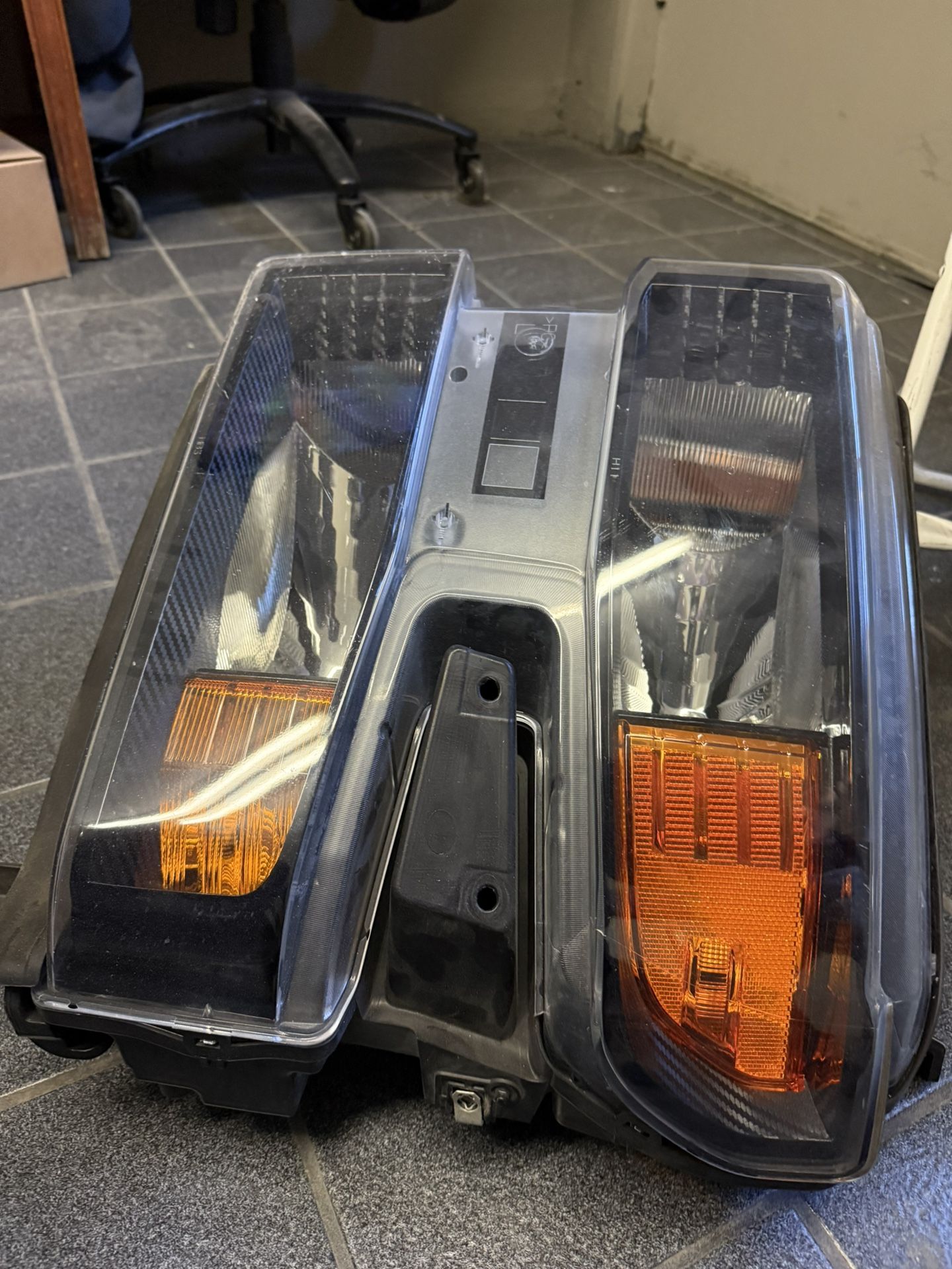 Chevy Silverado 2022 headlight