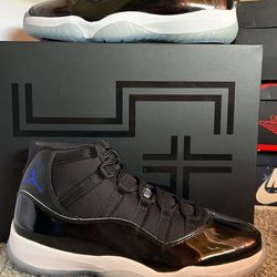 Retro 11 βspace jamβ