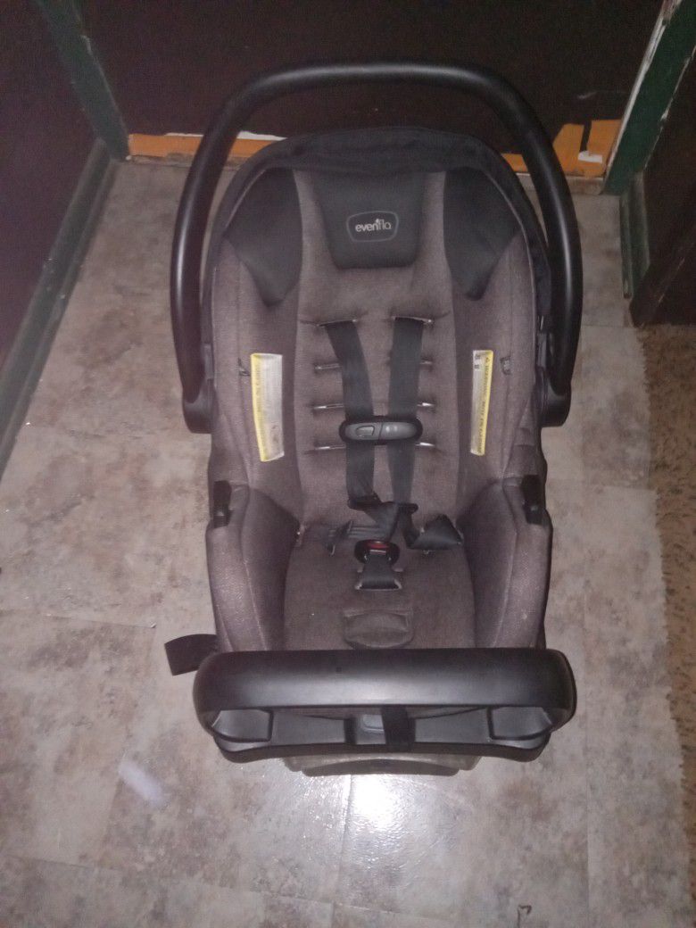 Evenflo Carseat With Base Free