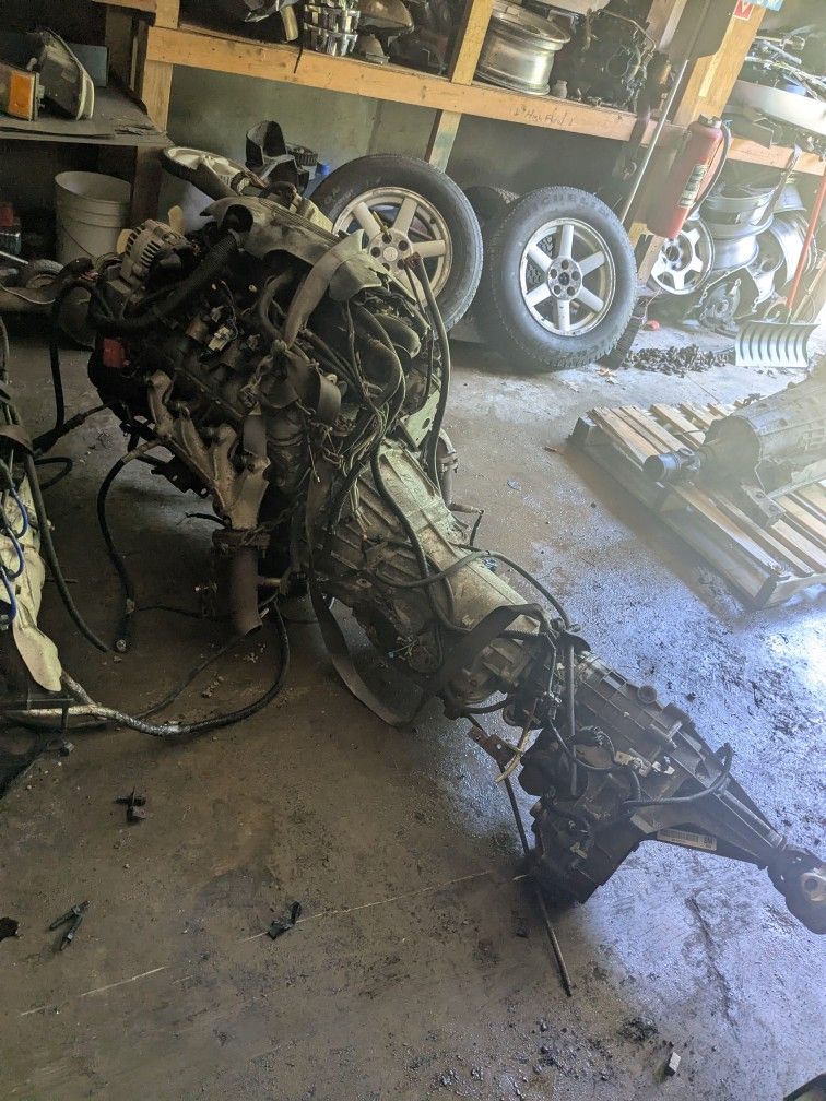 LS 5.3 Engine With 4l60 Transmission