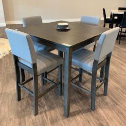 Derick Gray 5-PIECE Counter Height Set (Dining table and chairs $349