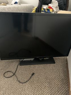 Seiki TV the screen ain’t working but could hear the audio idk why it’s like that but it’s like 50 inch