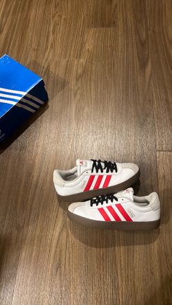 Adidas: White Toe Lows | 10M