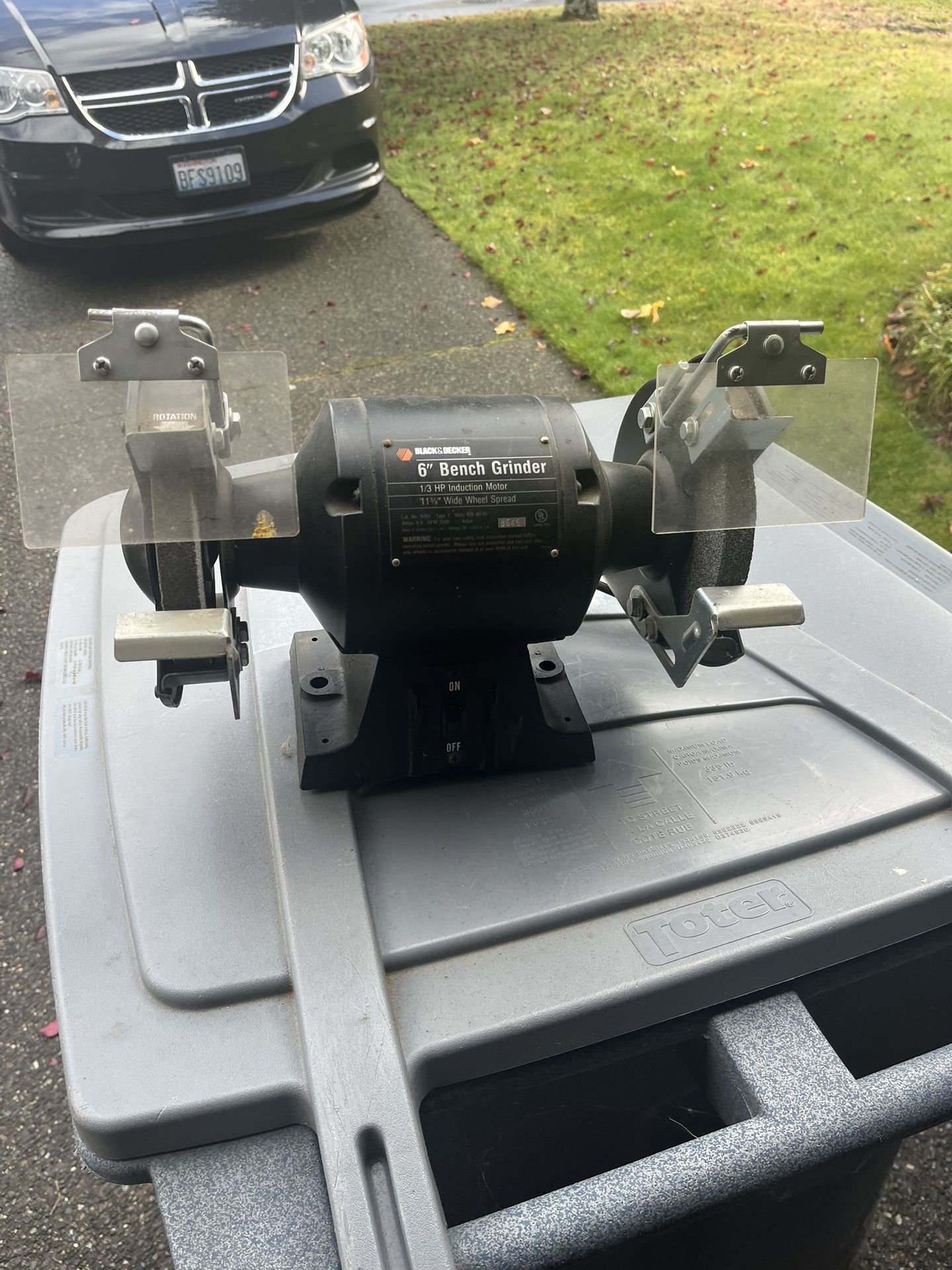 6” 1/3 HP Bench Grinder - Black & Decker