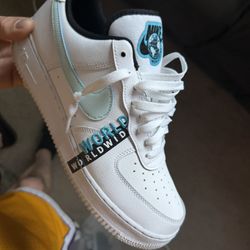 Nike Air Force 1
