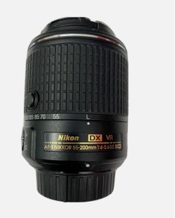 2 Nikon 55-200 ed  lens