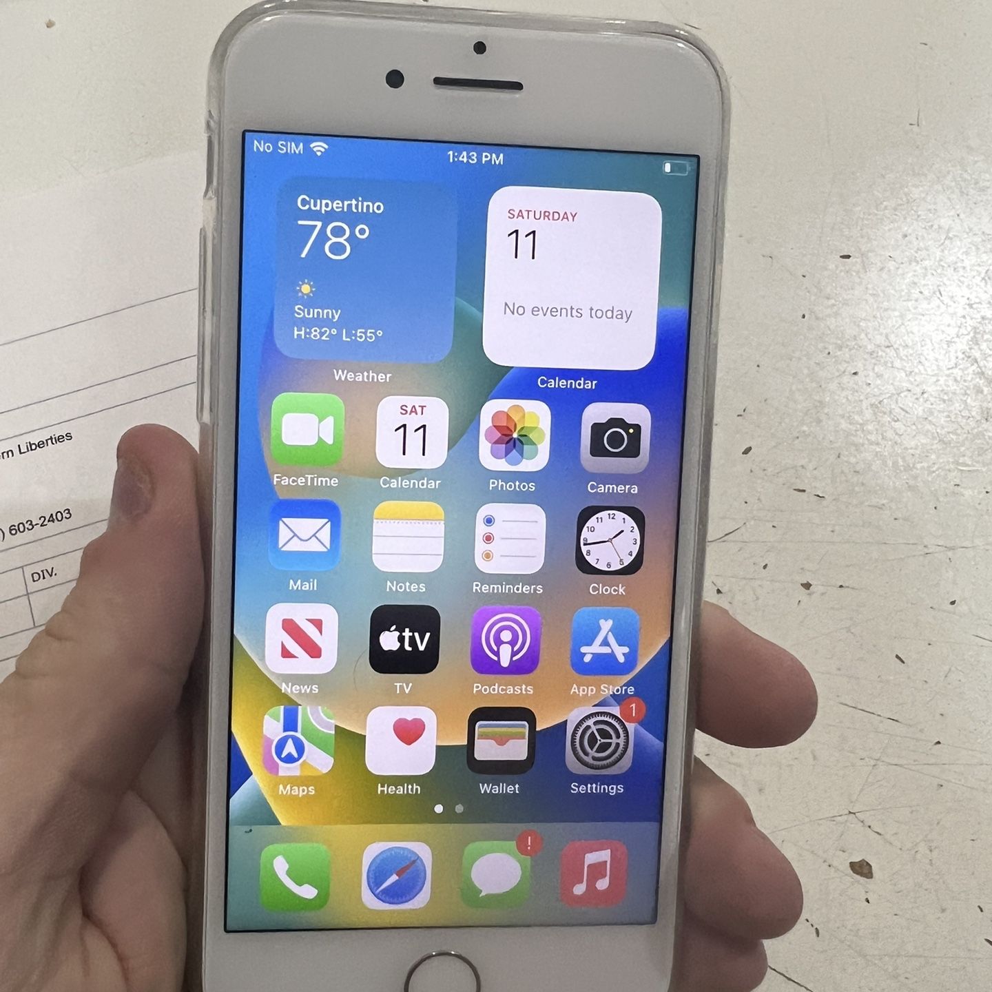 Apple iPhone 8 Silver 64GB Unlocked for Sale in Philadelphia, PA 