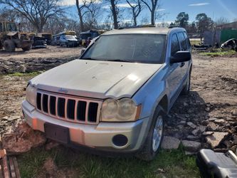 2005 JEEP GRAND CHEROKEE FOR PARTS ONLY