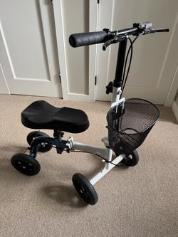 Medical Knee Scooter - foldable with basket