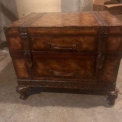 Table - Chest