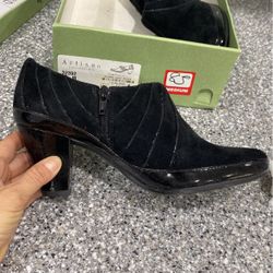 NIB Clarks Black Suede Ankle Boot