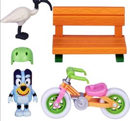 Bluey Bicycle Vehicle and 2.5-3" Figure Pack
