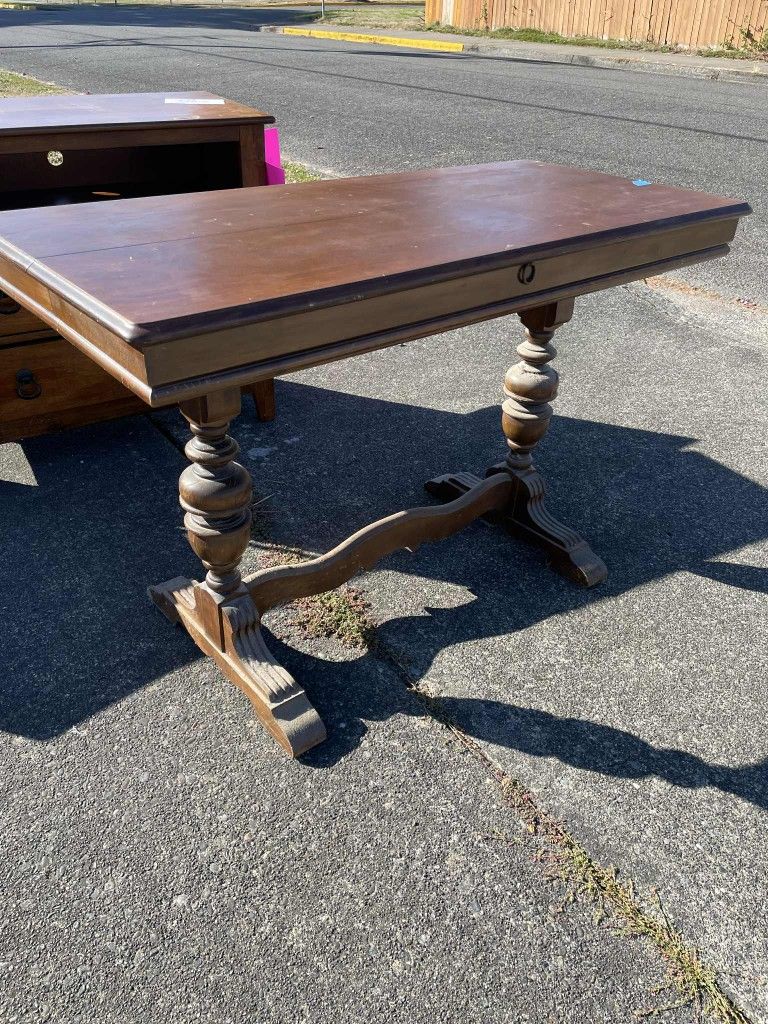 Vintage Table with Leaf