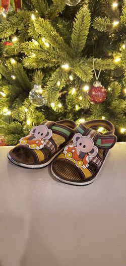 5t elephant squeaky slippers