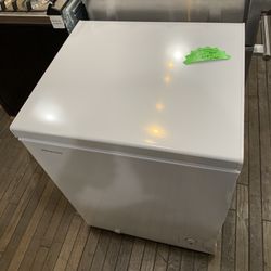 Hisense Chest Freezer 5.0 cu ft. 