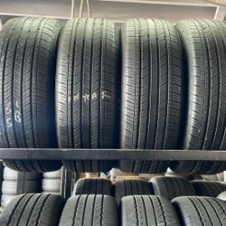 235/55R18 Marca Goodyear Usadas En Muy Buenas Condiciónes De Vida