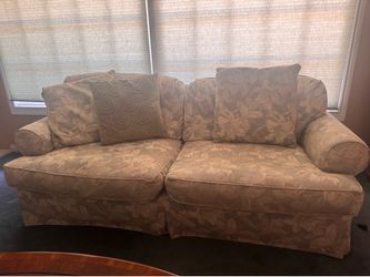 Couch for sals