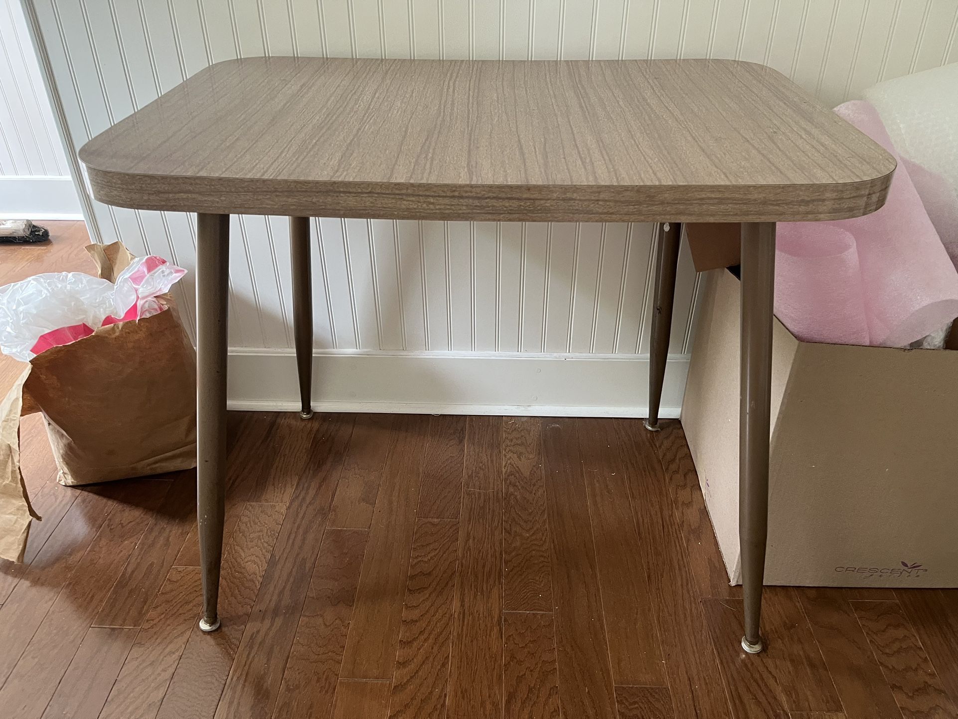 Vintage 1950’s Table