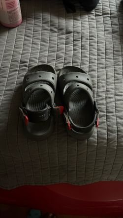 Used Crocs Size 11c