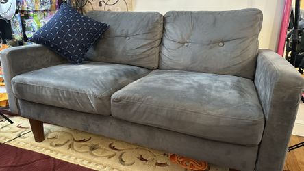 LOVE SEAT GREY