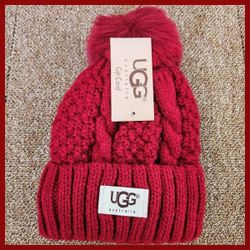 UGG BEANIE HAT. 