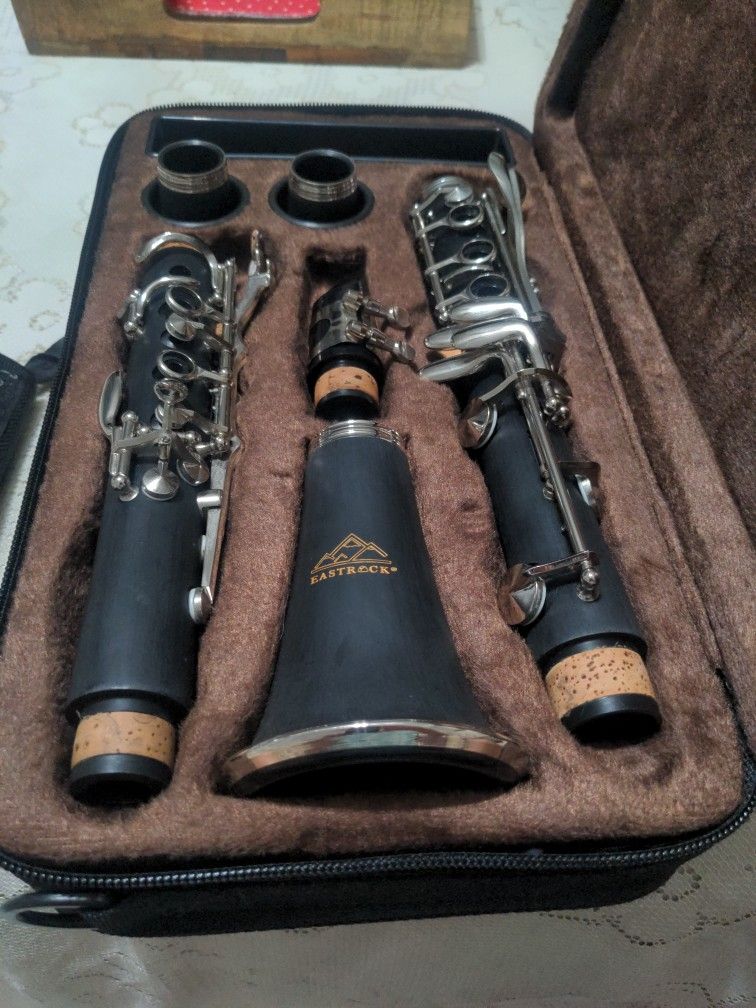 East Rock Clarinet Used Excellent Condition.