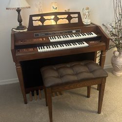 Wurlitzer D-15/16 Organ