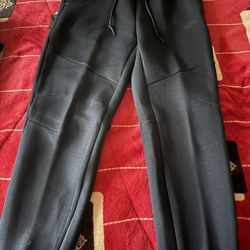 Black Nike Tech Pants 