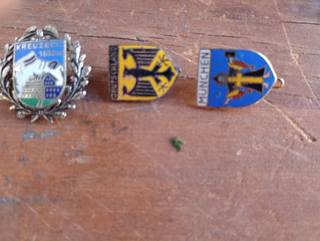 Old German Pins