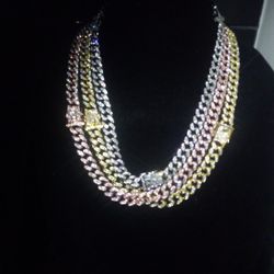 Emperor King Set 👑Imported Stones  Lab Diamonds ⚠️Yellow Gold 26" 💎 White Silver 24" & 🌹Rare Rose Gold 26"cuban link chains 100 each  ... Pick up n