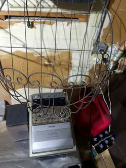 Hanging wire rack