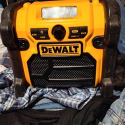 DeWalt 20V Max Work Site Radio