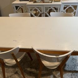 White Wooden Dining Table And Chair 