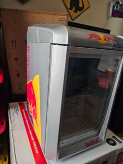 Mini fridge