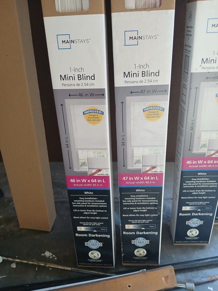 Persianas/ Blinds