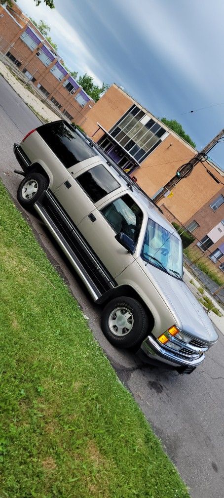 1999 Chevrolet Suburban