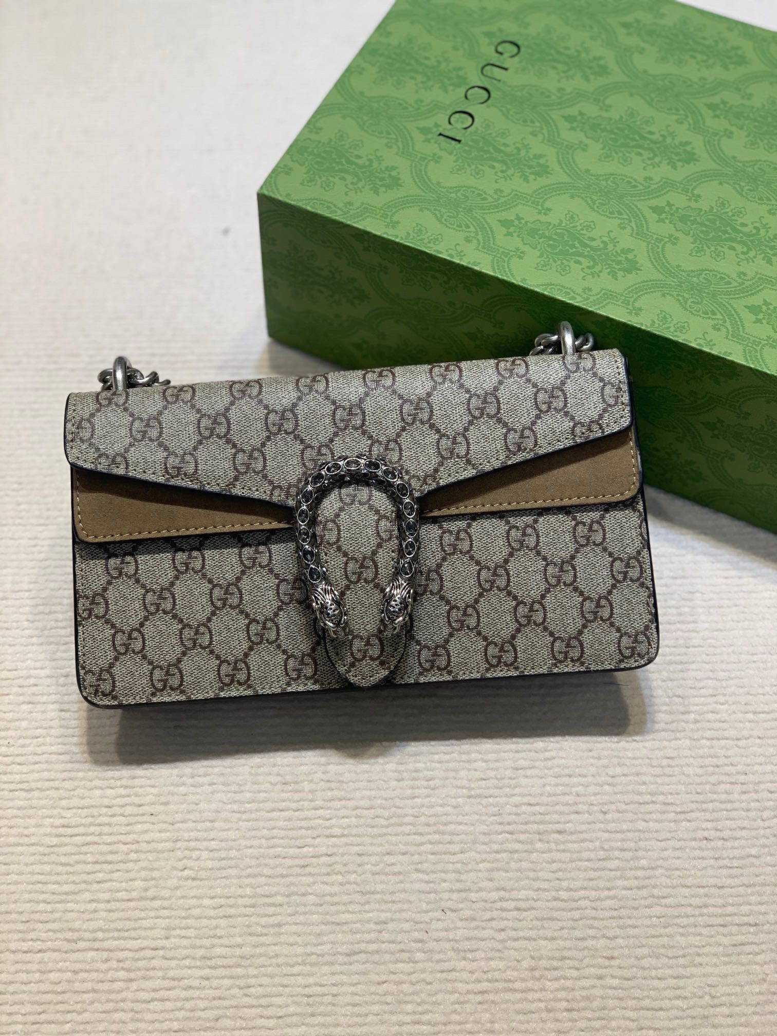 Gucci shoulder bag