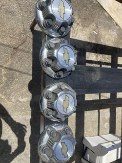 Chevy Wheel Caps 6 Lugs