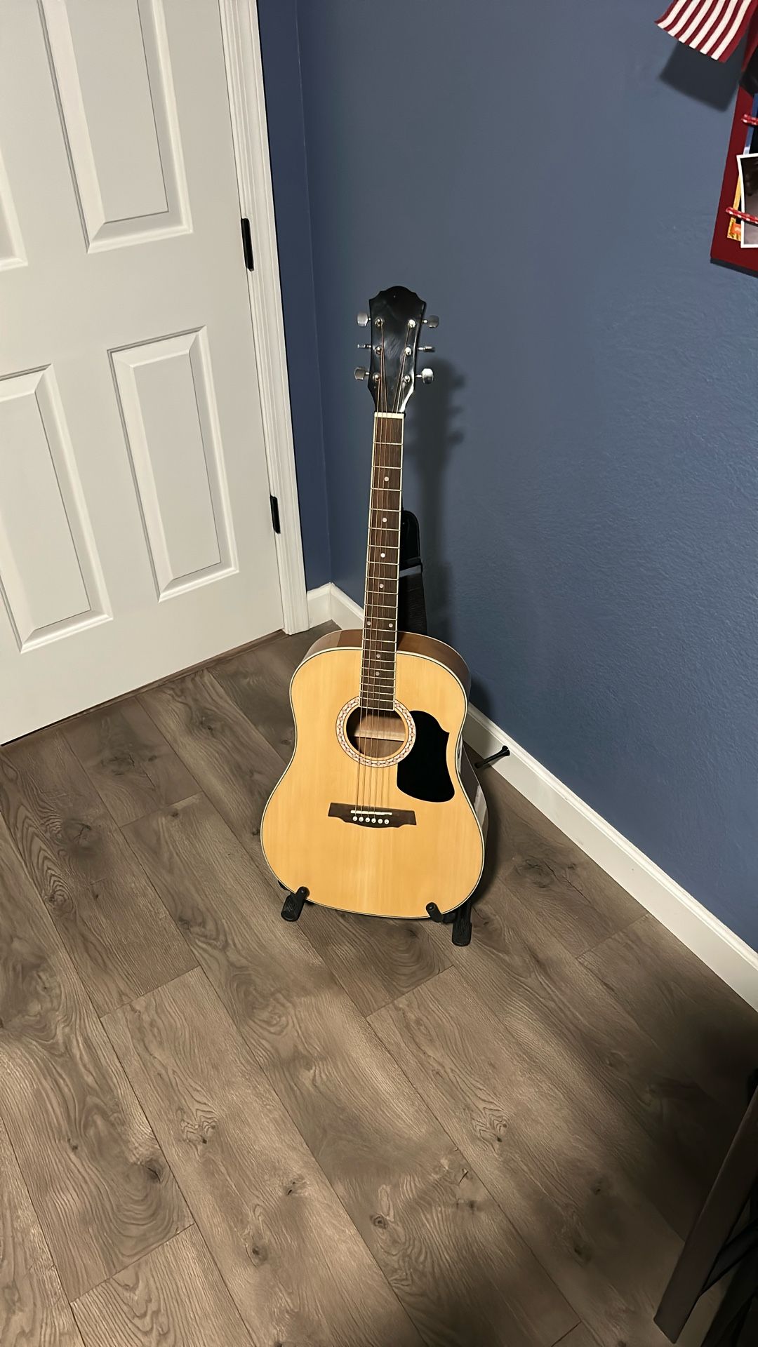 Guitar And Accessories