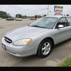 2003 Ford Taurus