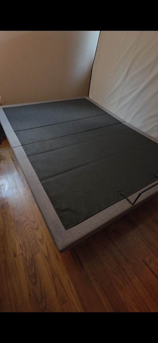 Queen Ergonomic Adjustable Bed