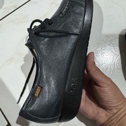 SAS  Size 8 