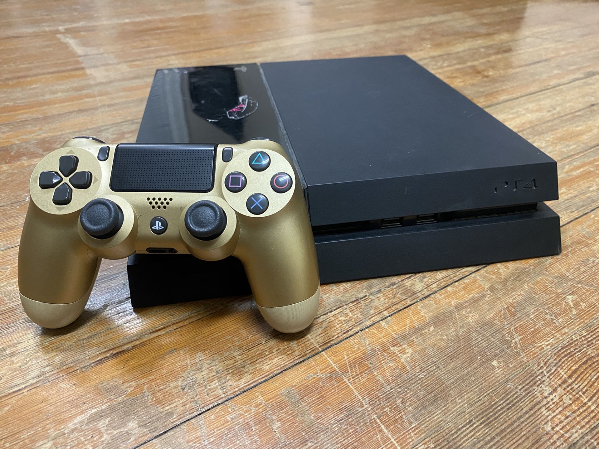 Sony Playstation 4 500GB + Controller