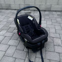 Graco Infant Car Seat 